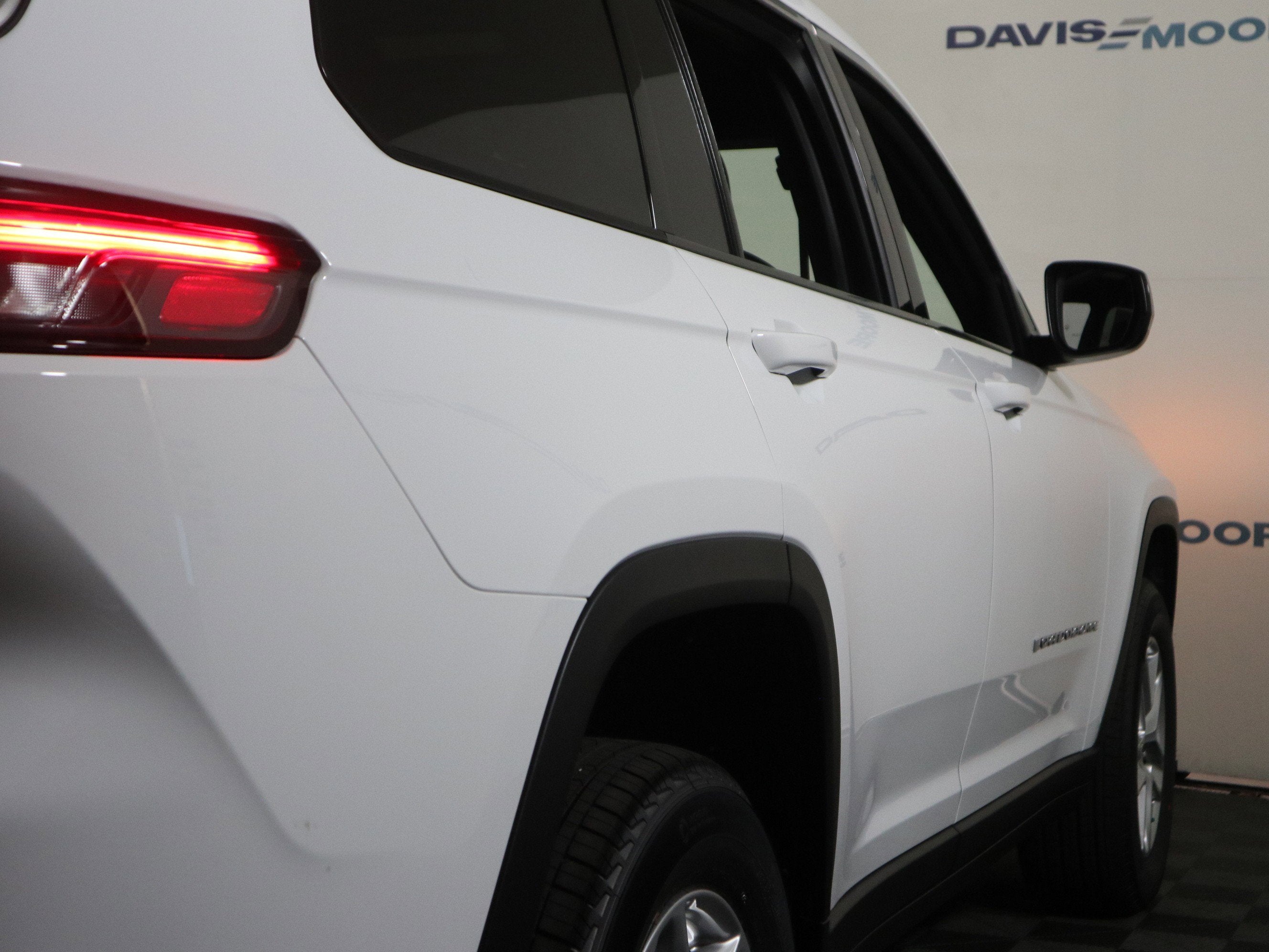 2025 Jeep Grand Cherokee L — detail view