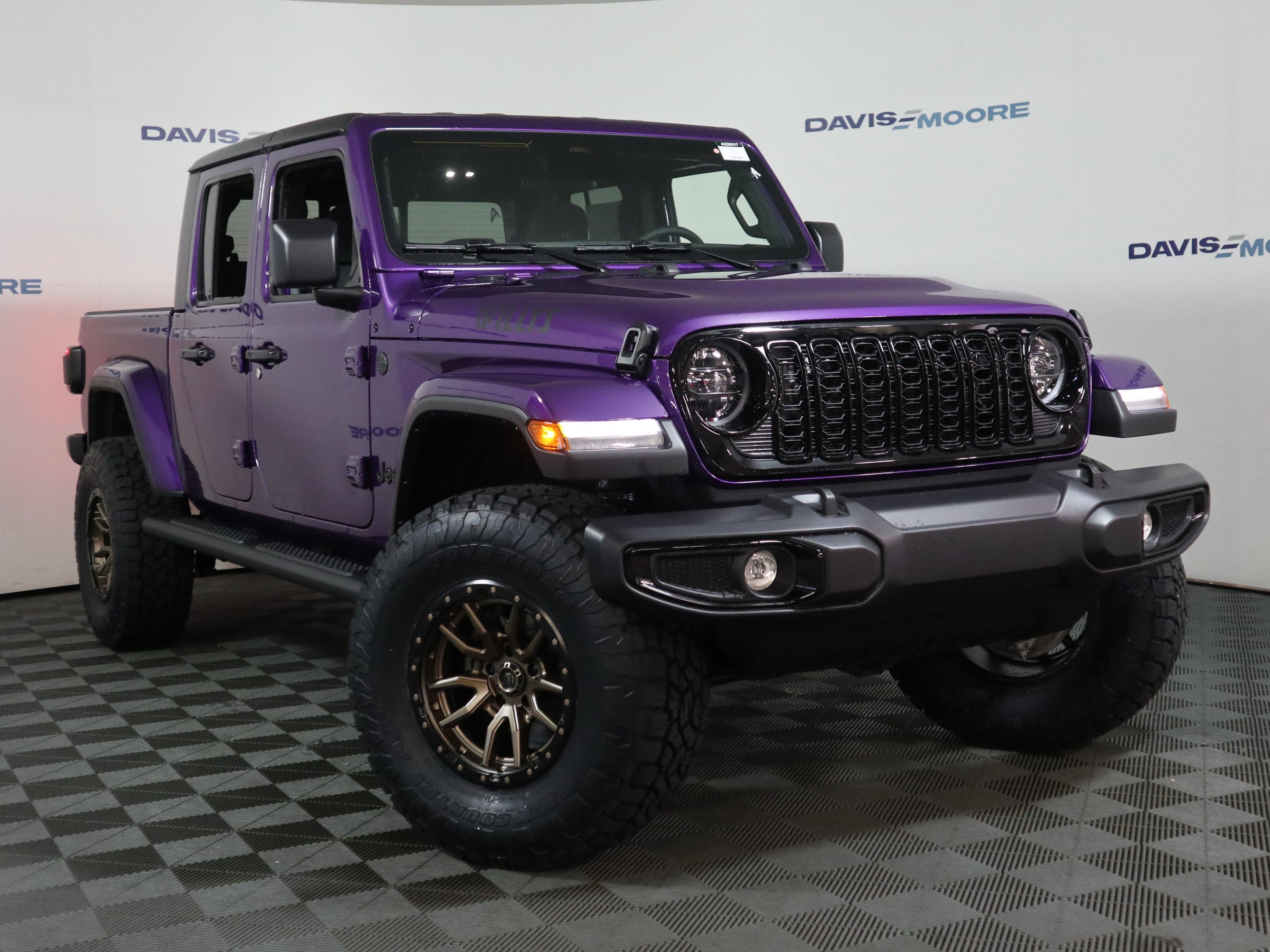 2026 Jeep Gladiator — side profile view