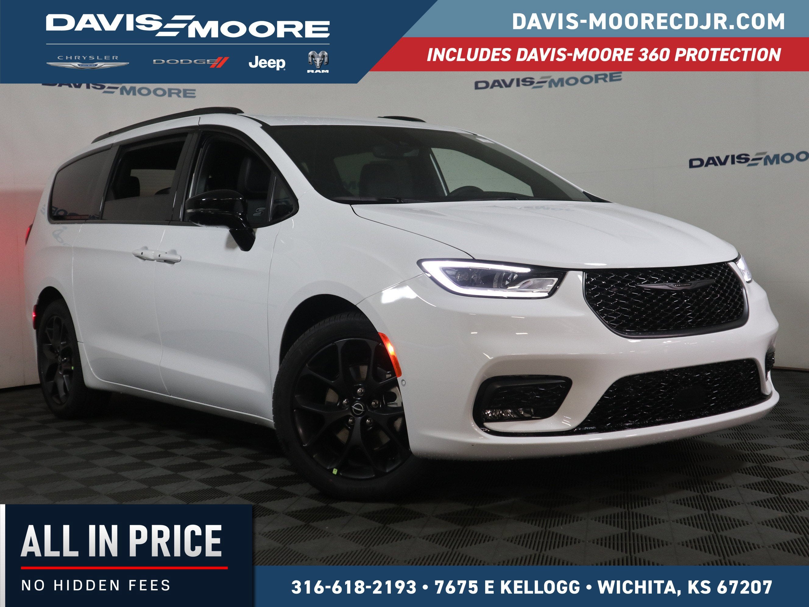 2026 Chrysler Pacifica Select in Bright White Clear-Coat Exterior Paint — front three-quarter view