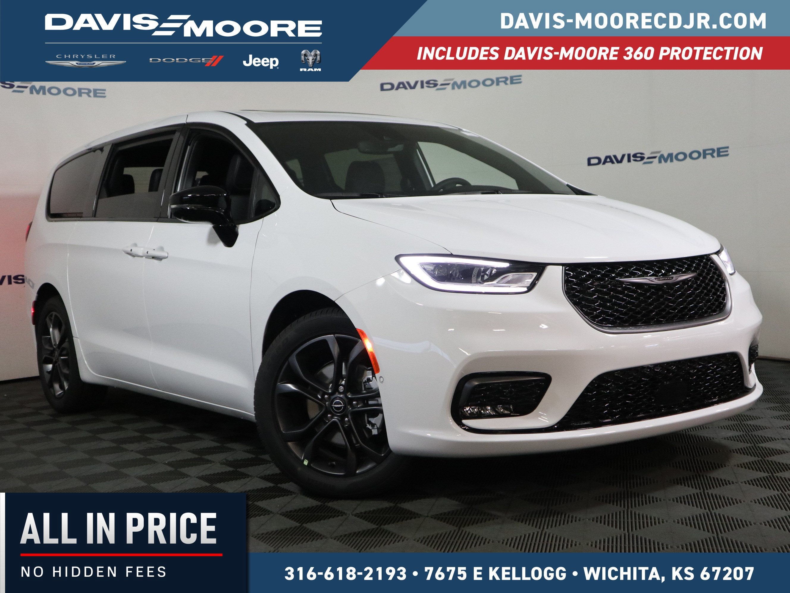 2026 Chrysler Pacifica Select in Bright White Clear-Coat Exterior Paint — front three-quarter view