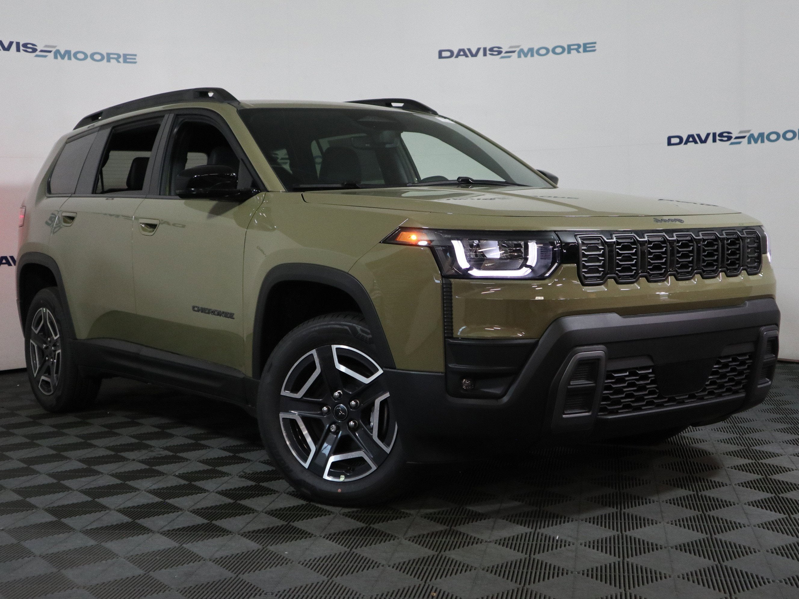 2026 Jeep Cherokee — side profile view