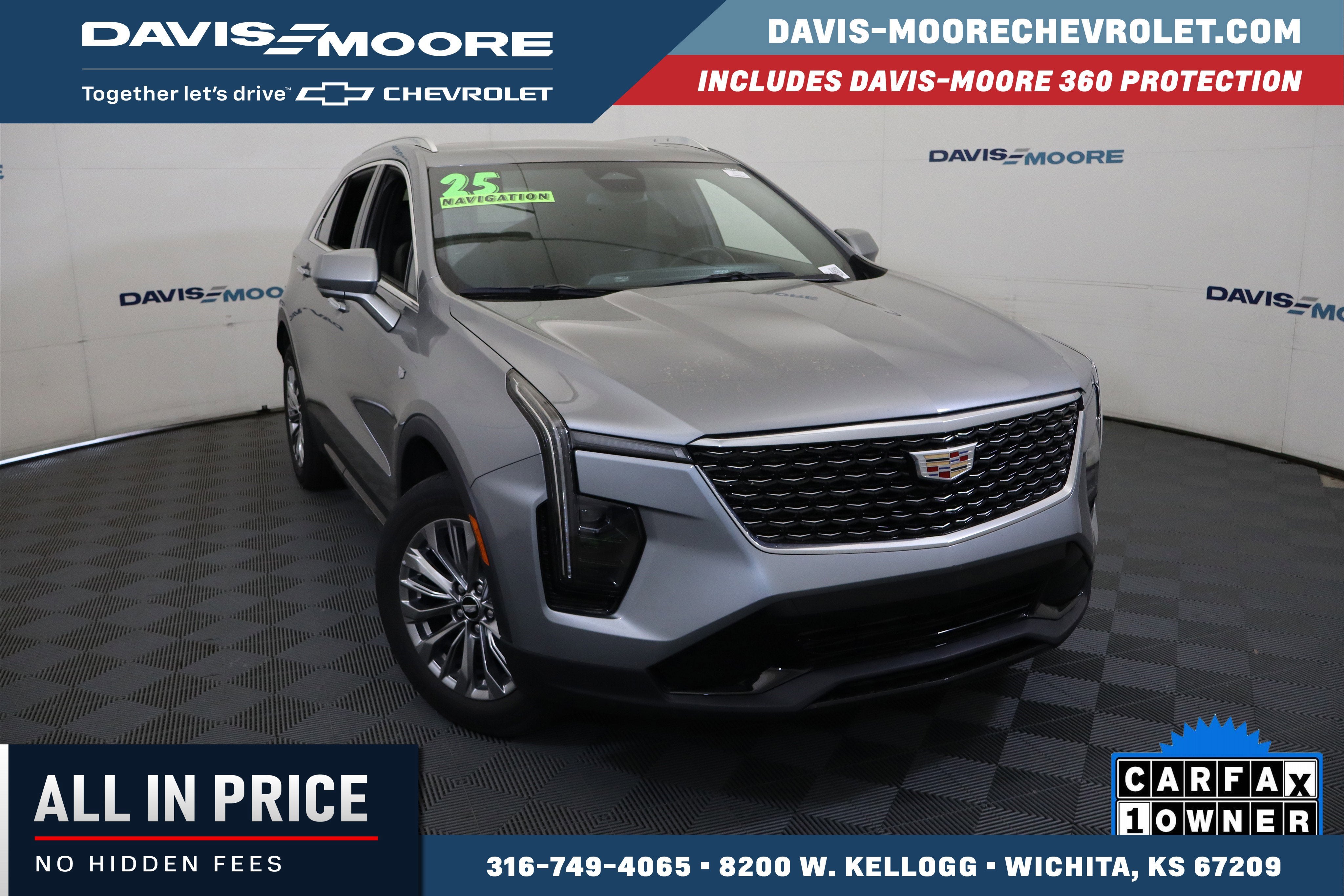 2025 Cadillac XT4 FWD Premium Luxury in Argent Silver Metallic — front three-quarter view