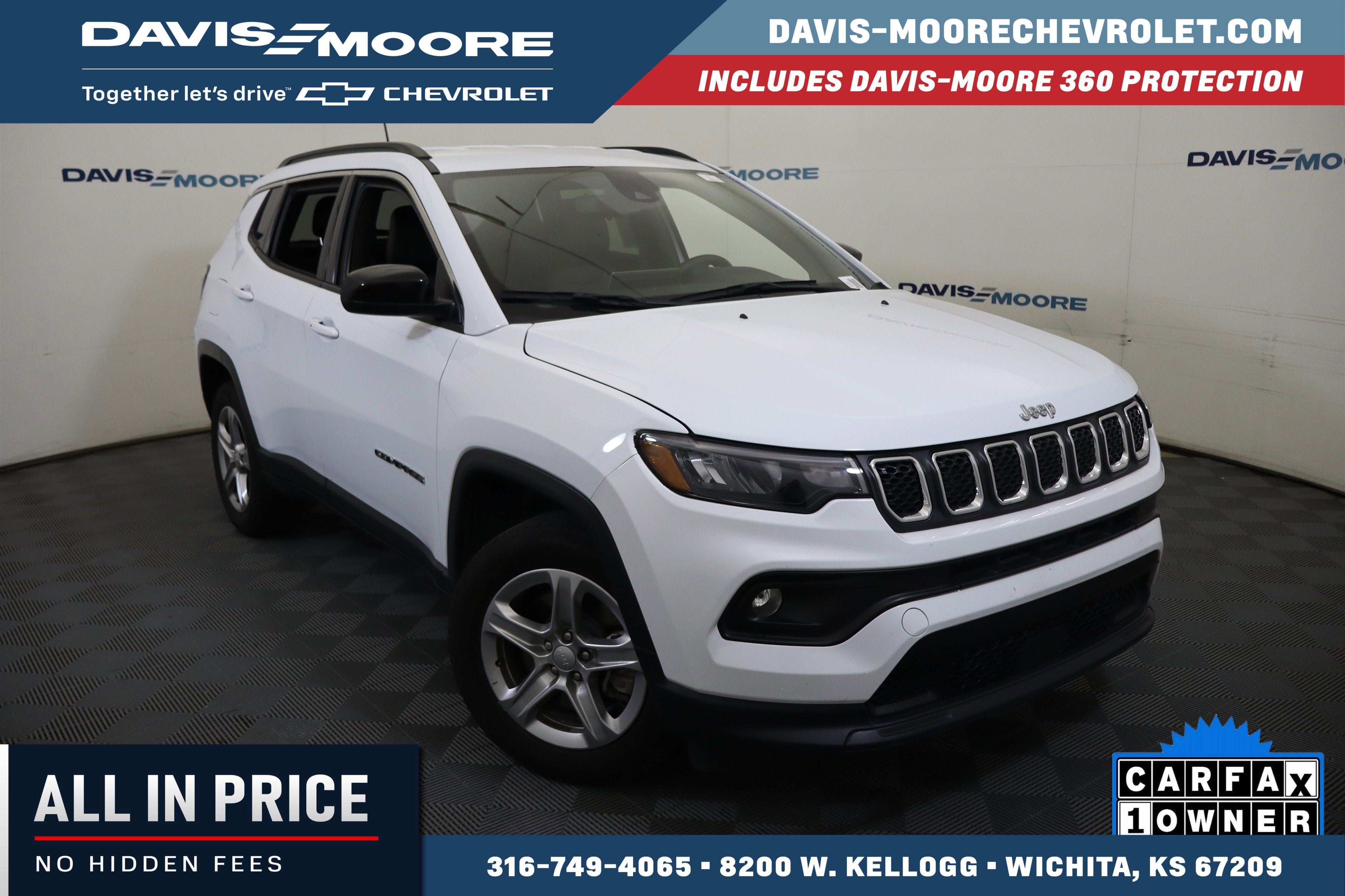 2024 Jeep Compass Latitude 4x4 in Bright White Clearcoat — front three-quarter view